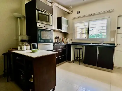 LOCAL Y VIVIENDA SOBRE AV. LIBERTADOR