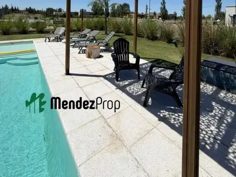 Casa en Alquiler en Fincas de San Vicente, USD 1.200