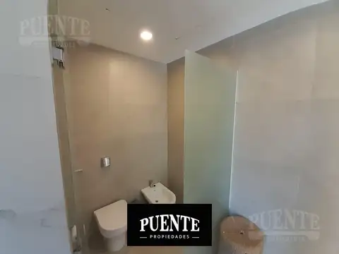 Casa 7 ambientes con 4 baños