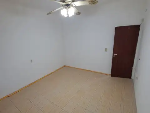 Alquiler Casa con Cochera y Quincho Quilmes
