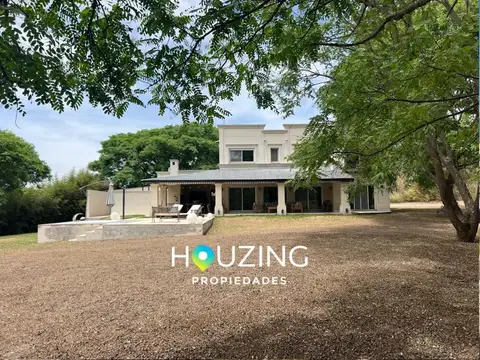 VENTA ESPECTACULAR CASA EN LA AGUADA