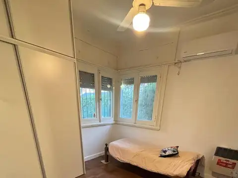 Casa en Alquiler con 2 cocheras
