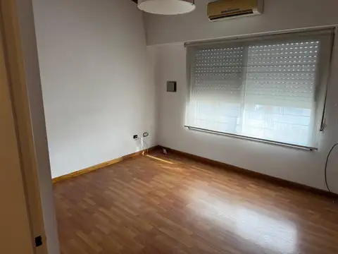 Casa 6 ambientes con 3 baños