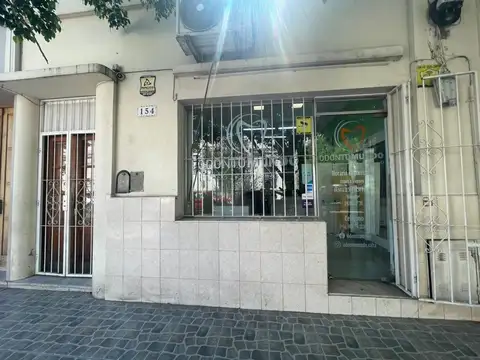 Centro. Av. Sarmiento 100
