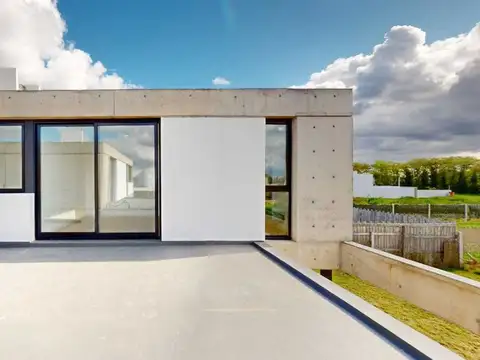 Casa en Venta en Countries y Barrios Cerrados en La Plata, USD 198.000