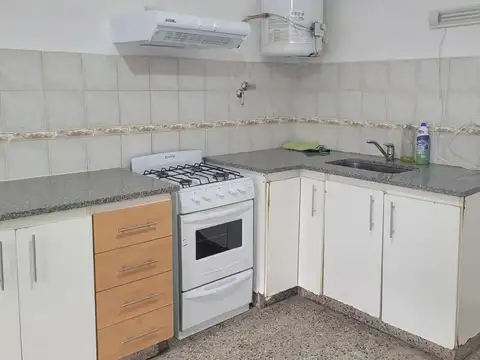 Depto Tipo Casa 2 ambientes con 1 baño