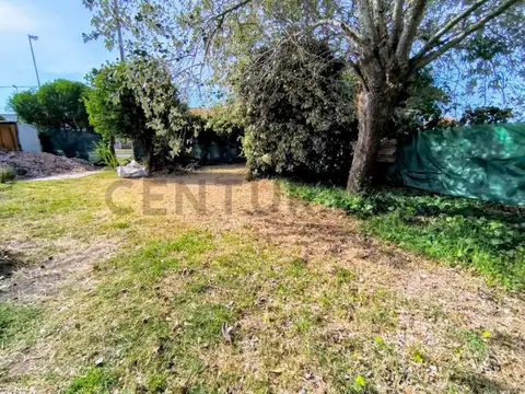 Terreno en esquina -Barrio Zacagnini
