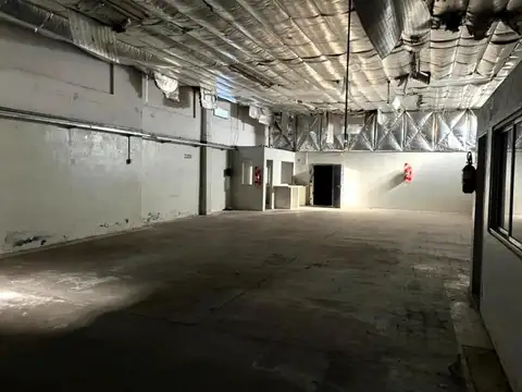Galpon en Venta en Martínez, USD 450.000
