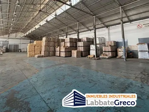 Alquiler de galpon dentro de predio empresarial Loma Hermosa
