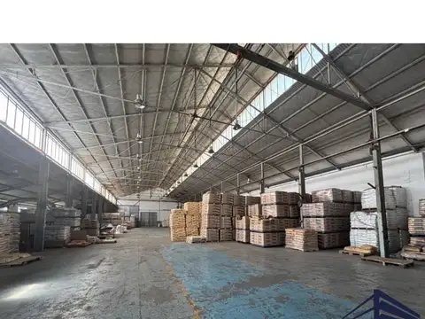 Alquiler de galpon dentro de predio empresarial Loma Hermosa