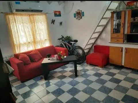 Departamento en venta - 2 Dormitorios 1 Baño - 49Mts2 - Villa Centenario, Lomas de Zamora