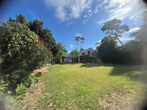 Casa en Alquiler Temporal con 1 cochera