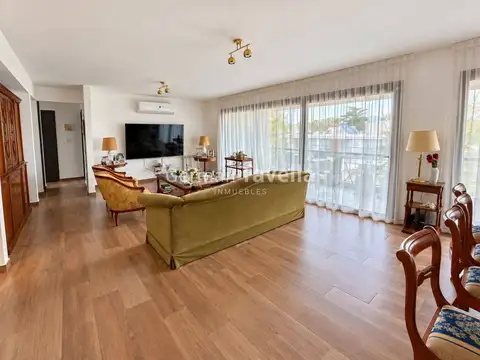 Departamento 4 ambientes con 3 baños
