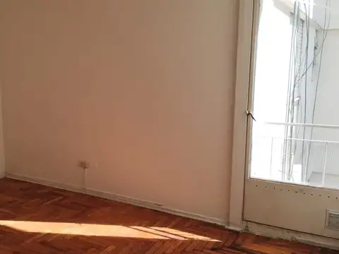 Santo Tomé 5300, Piso 4