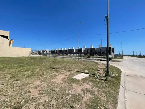 Dúplex en pozo – 3 dormitorios | 2 baños + toilette | Financiación