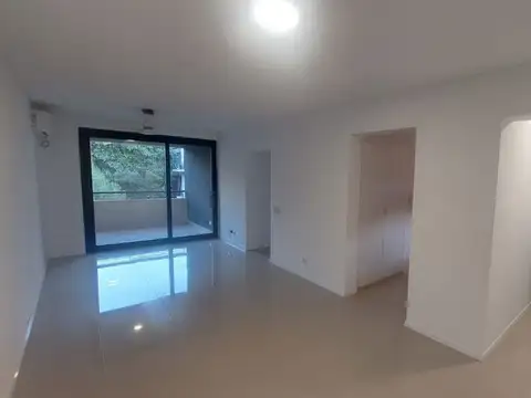 *RESERVADO* 100, Piso 2