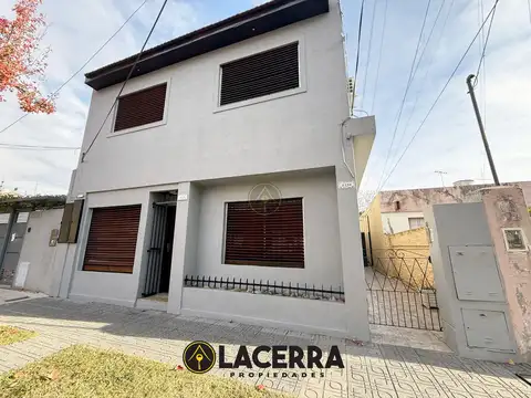 Depto Tipo Casa en Venta de 4 ambientes