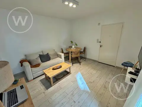 Departamento en Venta en Acassuso Vias  /  Santa Fe, USD 120.000
