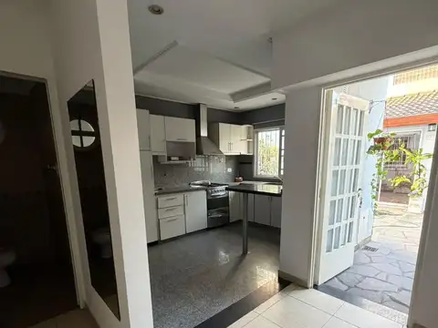 Depto Tipo Casa en Venta en Caseros, USD 135.000