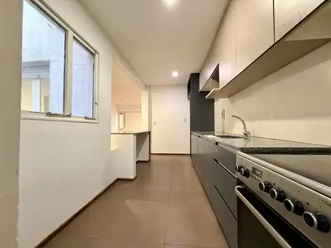 Departamento en Alquiler en Abasto, $ 800.000