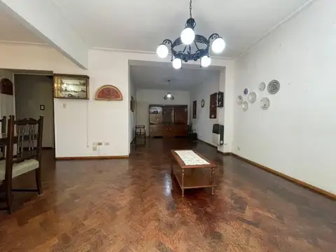 PISO EXCLUSIVO EN VENTA ! A PASOS DEL PARQUE ESPAÑA