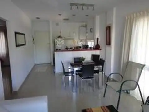 Departamento 3 ambientes con 2 baños