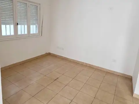 Depto Tipo Casa en Alquiler en Villa Saenz Peña, $ 600.000