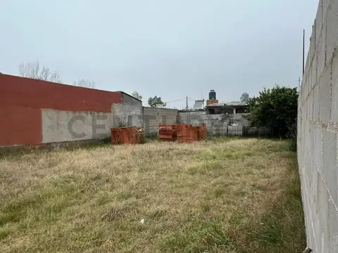 LOTE 250M2 EN VENTA B° SILOÉ / VILLA ESQUIÚ