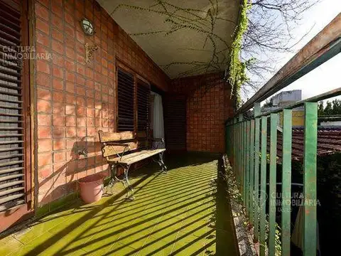 Depto Tipo Casa en Venta en Haedo, USD 115.000