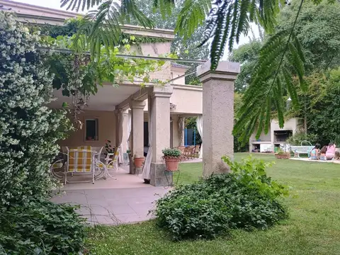 Casa en Venta de 5 dormitorios
