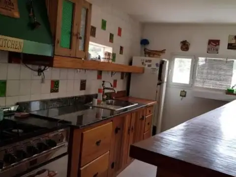 Casa 3 ambientes con 2 baños
