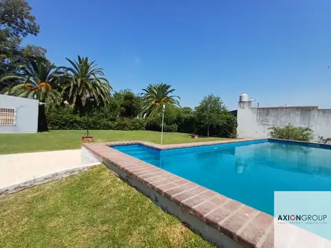 Casa en Venta con 2 cocheras