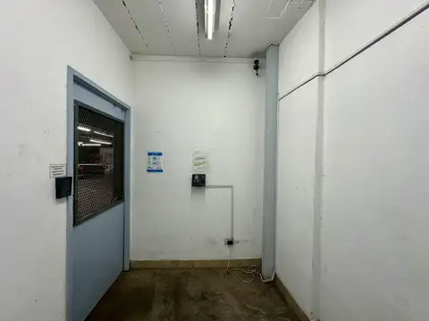 VILLA MARTELLI - GALPÓN INDUSTRIAL - 1.200m2 - EXCELENTE UBICACIÒN Y ESTADO
