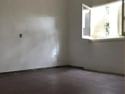 VENTA - Casa con patio - Quilmes Oeste