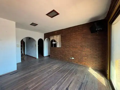 Av. Constitución 357