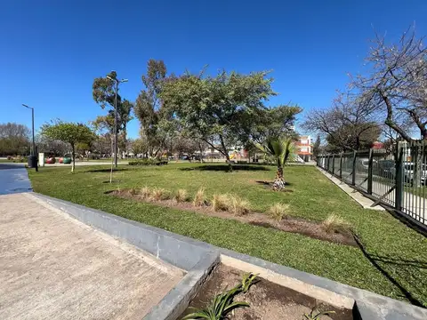 Depto Tipo Casa 4 ambientes con 2 baños