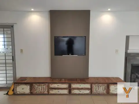 Casa 6 ambientes con 1 baño