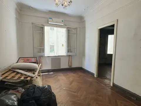 3 AMBIENTES CON DEPENDENCIA A REFACCIONAR