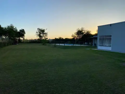 Juan Lavadie y Primera Junta , Loteo Los Aromos, Pueblo Belgrano