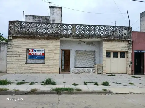 Venta casa de 3 amb con garage