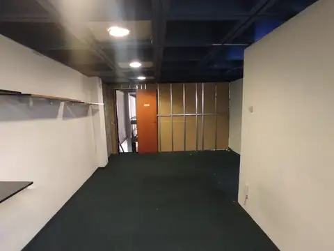 Local en Alquiler en Acassuso Vias  /  Santa Fe, $ 700.000