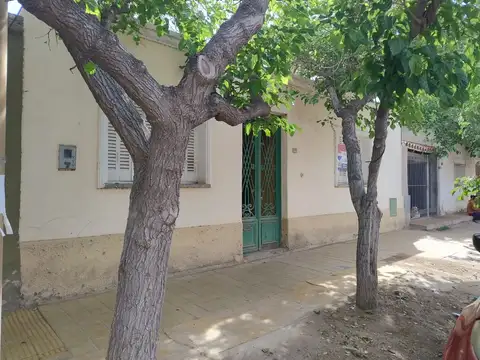 Casa a refaccionar. Alem y belgrano, Capital