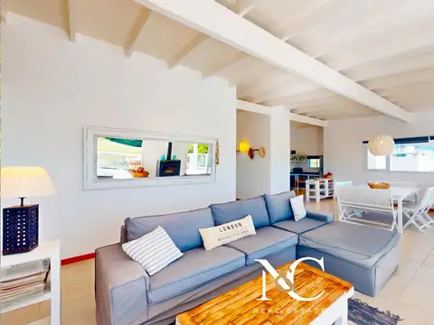 Casa en Venta en Barrio Golf 2, USD 280.000