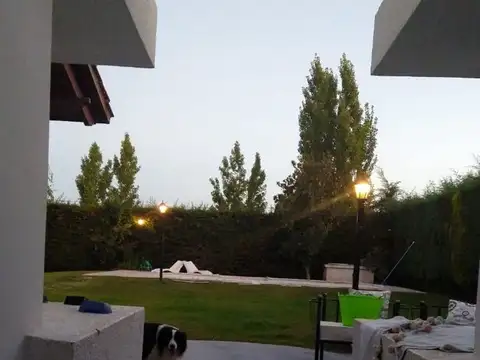 Casa en Venta en Chacras de Coria, USD 330.000
