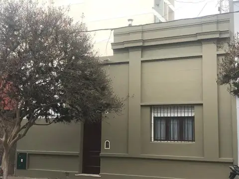 Casa en Alquiler en 17/diag.75 y 61 La Plata - Alberto Dacal Propiedades