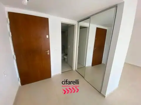 En venta 1 amb y 1/2  - Con balcon al frente - Luminoso