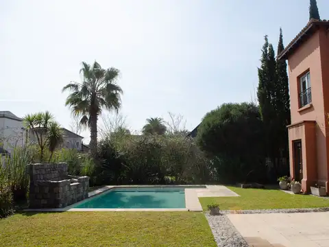 VENTA CASA 6 AMB PILETA NORDELTA APTA CREDITO