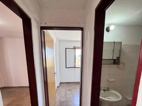 DONOVAN 700, Piso 5