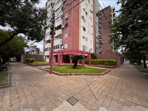 DONOVAN 700, Piso 5