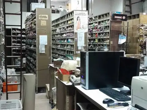 Edificio Multiuso en Venta en Villa Crespo con Local y Cochera